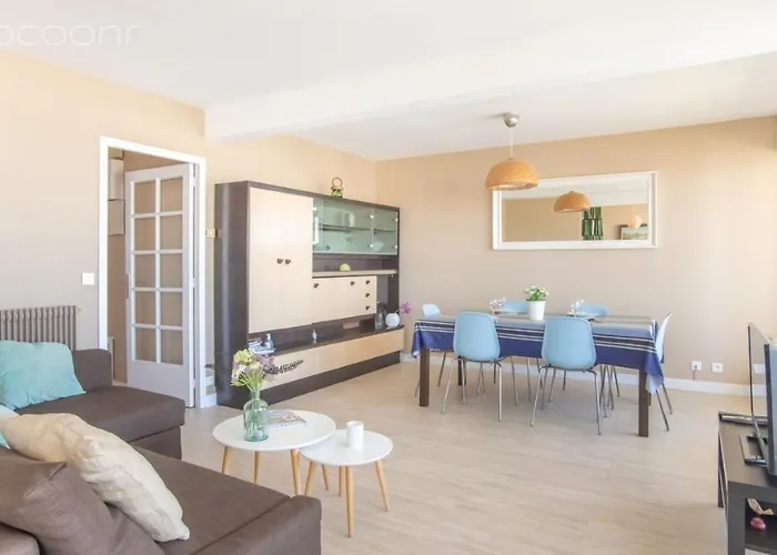 Epsom - En Front De Apartamento